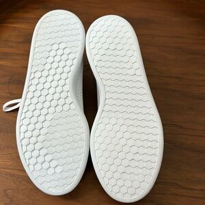 Adidas Couldfoam Comfort sneaker. Size 8. Never worn.